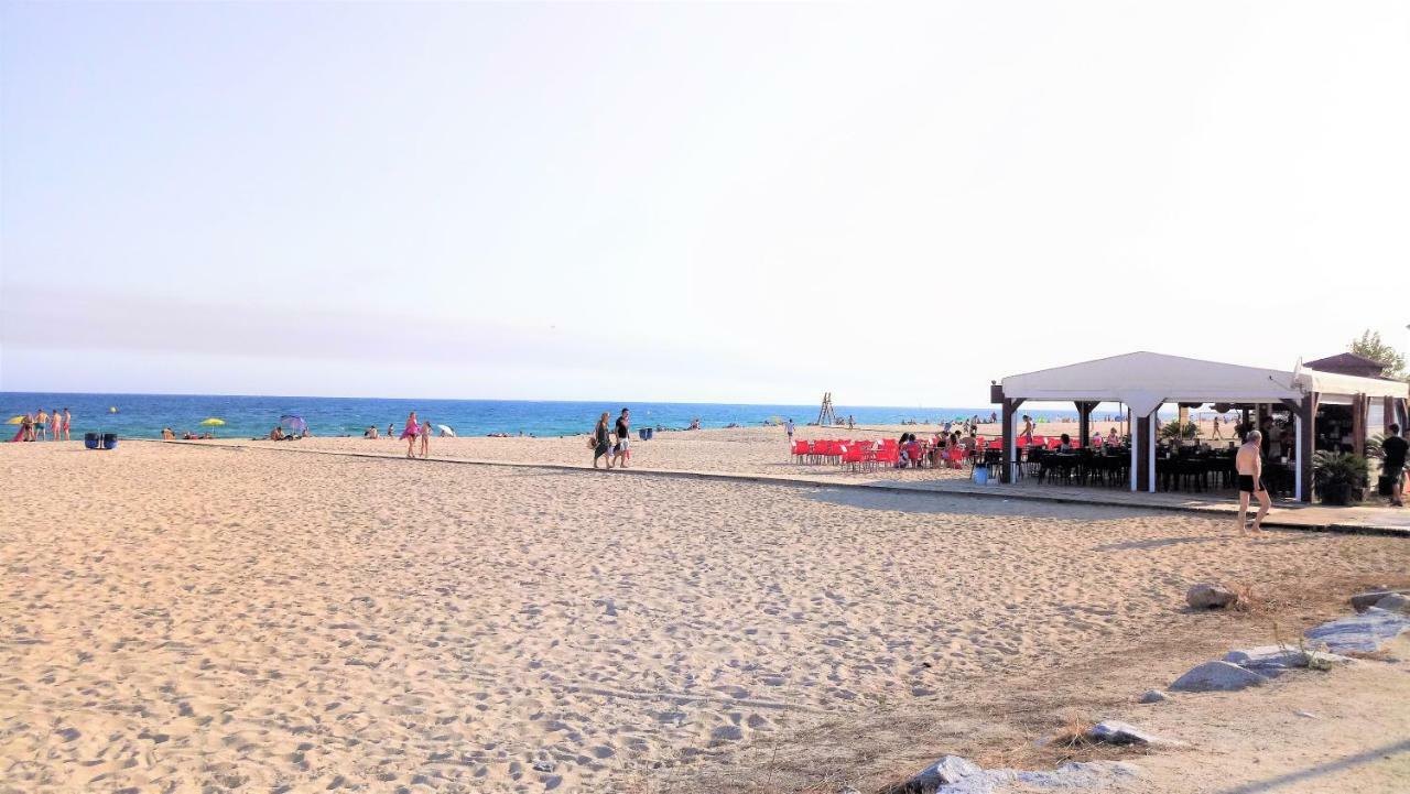 Marilu Seaview & Beach - Apartment Masnou Buitenkant foto